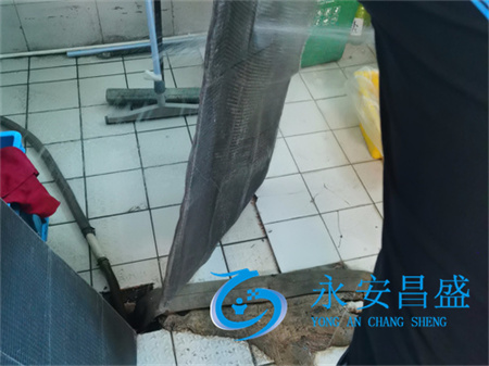 維護(hù)企業(yè)室內(nèi)空氣質(zhì)量 定期清洗中央空調(diào)通風(fēng)管道 確?？諝獬Ｐ?></a></div>
                      <div   id=